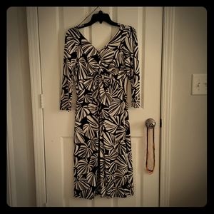 Quarter length sleeve dress